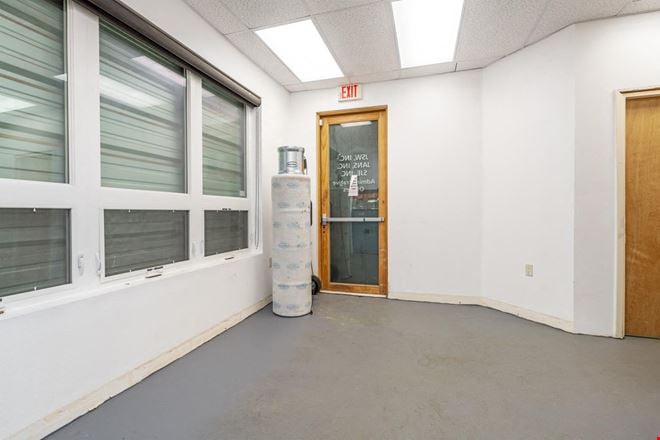 Flex Commercial Building For Sale