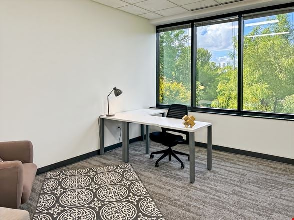 Regus - Bloomington - 4470 W 78th Street Cir