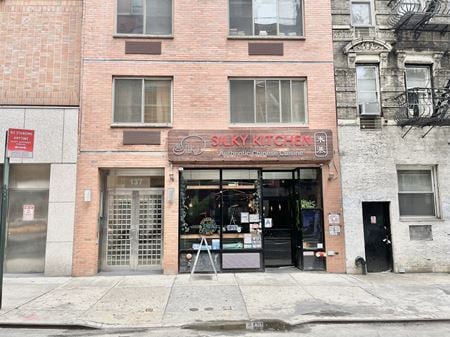 Retail space for Sale at 137 East 13 st in New York