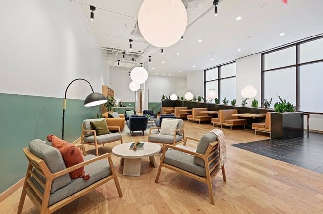 Common Desk - City Place