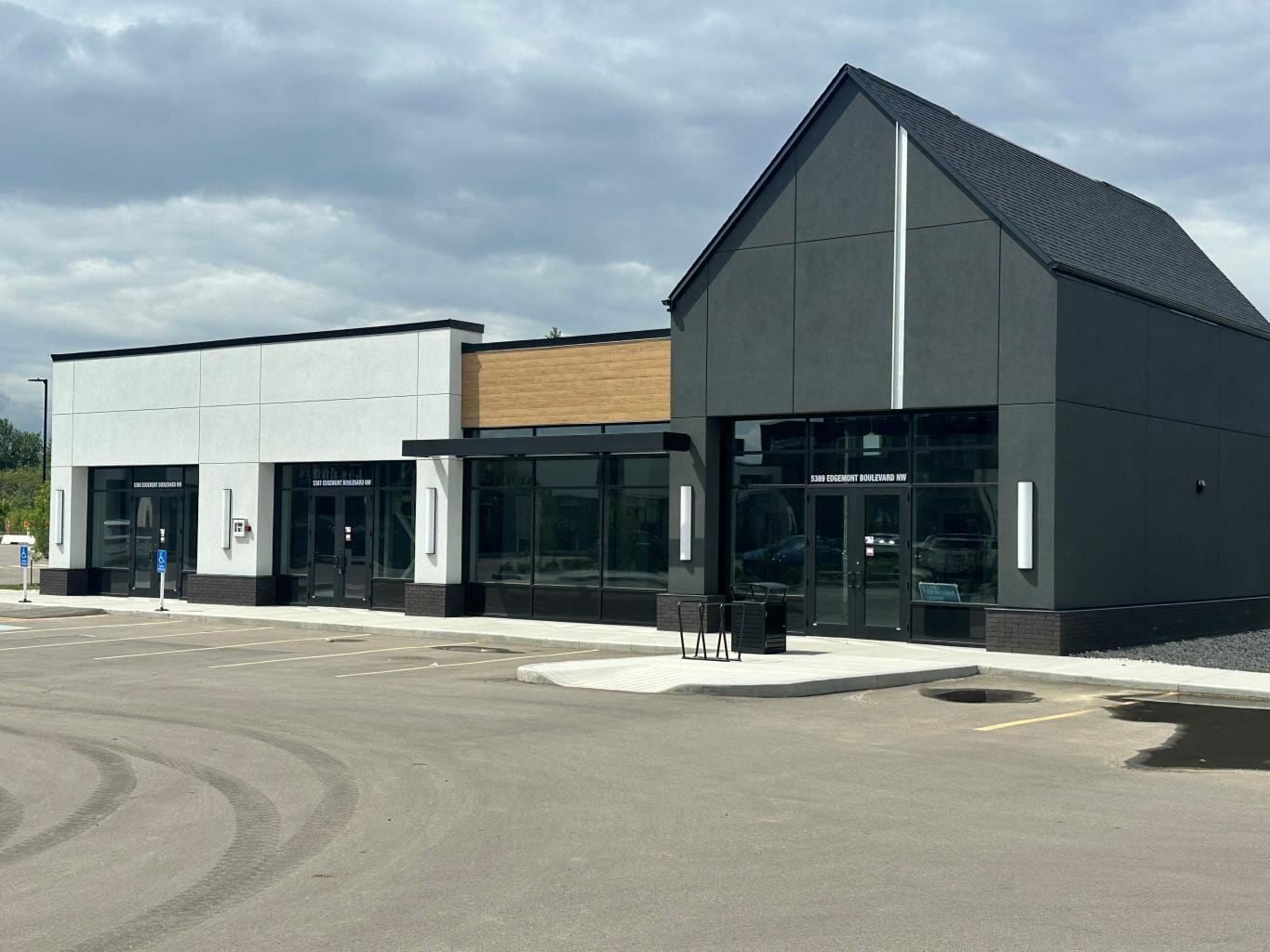 Commercial Retail Units