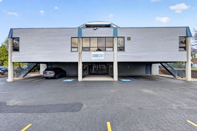 950 W. Ironwood Dr. #5