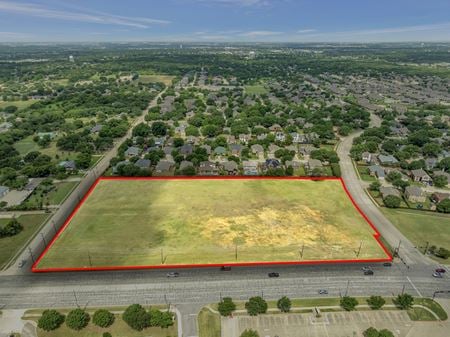 Photo of commercial space at 7821 Davis Blvd in North Richland Hills