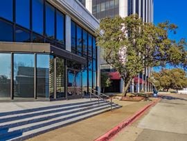 1111 Mockingbird | Sale