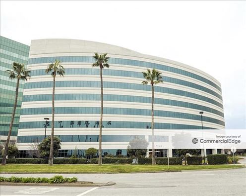 Sierra Point Towers - 8000 Marina Blvd
