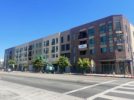 Retail space for Rent at 3300 W Washington Blvd in Los Angeles