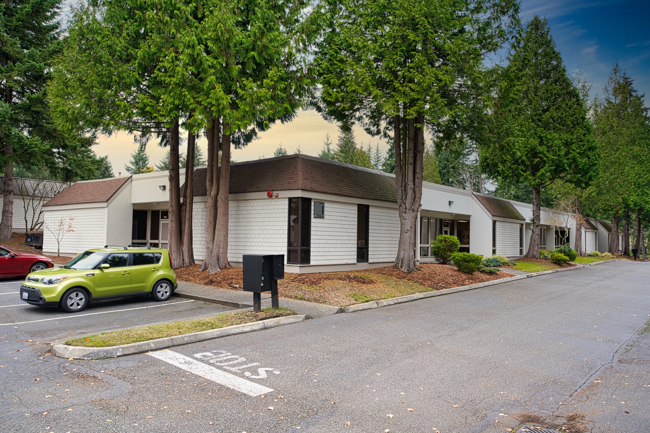 1,440 SF Flex Space in Redmond, WA Photo