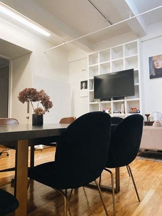 Chelsea Meeting Room