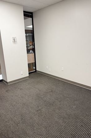 Workstyle Flexible Spaces - 7676 Hillmont