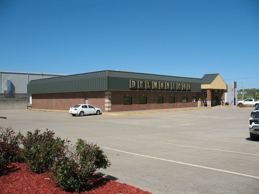 8,970 SF Commercial Building