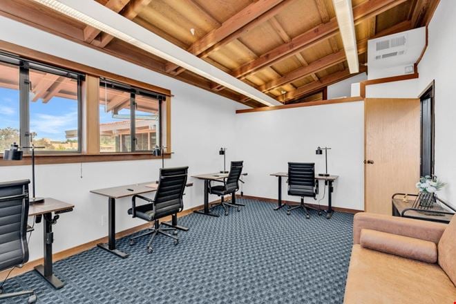 851 Irwin St | 29,923 SF | Office Building