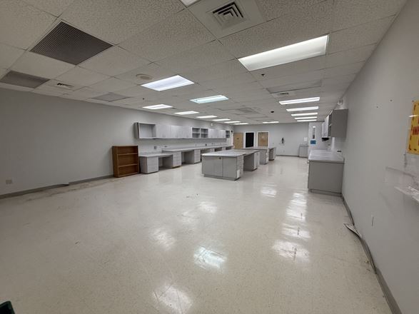 Office/ Warehouse Industrial Building