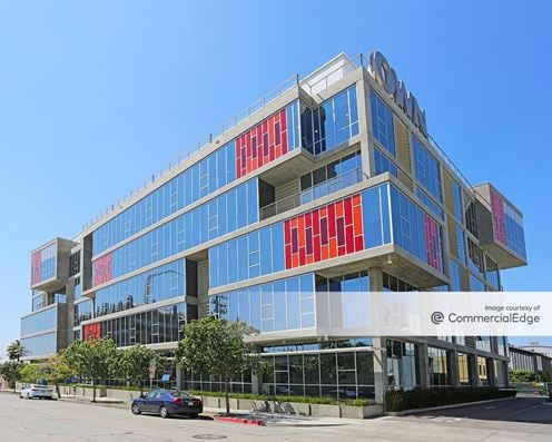 Formosa West at The Lot