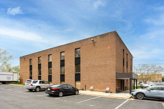 Single Offices - 400N Washington Street