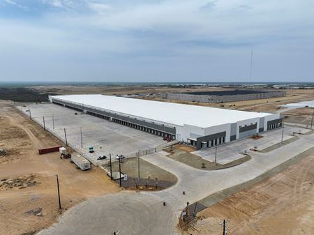 Photo of commercial space at 21540 Kraus Loop in Laredo