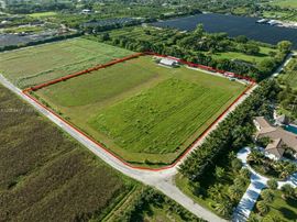 4.48-Acre Redland Covered Land Play | 5% Cap