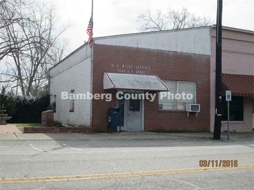 Commercial Office-Retail Building | Prior Use as a Bamberg County, SC United States Post Office