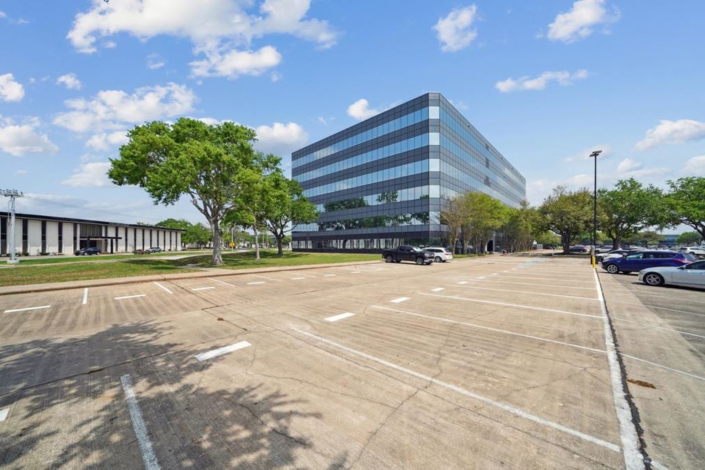 Gemini Plaza