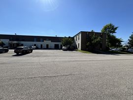 2112 E. Aurora Road