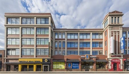 Retail space for Rent at 1832 N. Clybourn Ave in Chicago