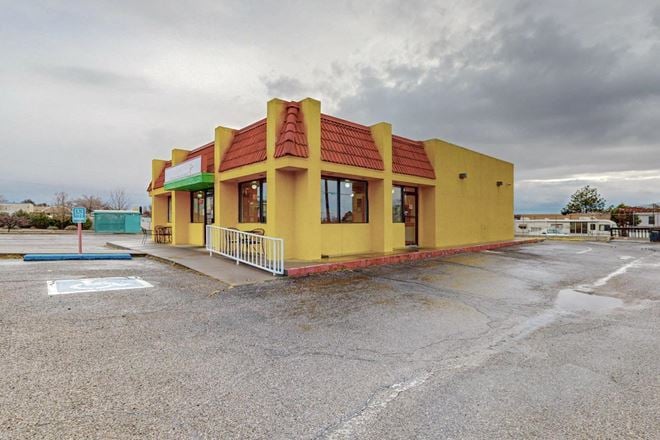 TURNKEY RESTAURANT INVESTMENT IN NORTHEAST HEIGHTS