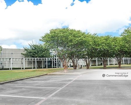 Office space for Rent at 16850 Buccaneer Lane in Houston