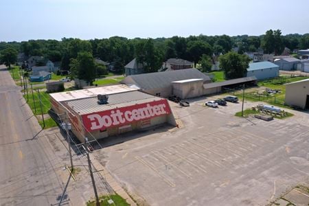 Photo of commercial space at 472 E Berrien St in Galesburg