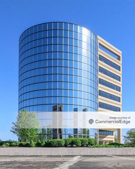 Office space for Rent at 9100 Keystone Crossing in Indianapolis