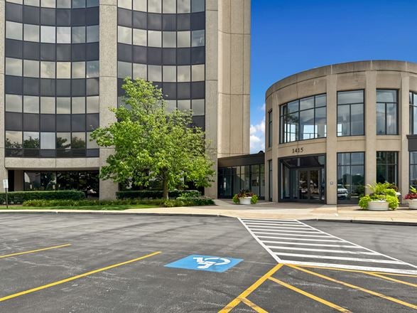 IL, Oak Brook - Regency Towers