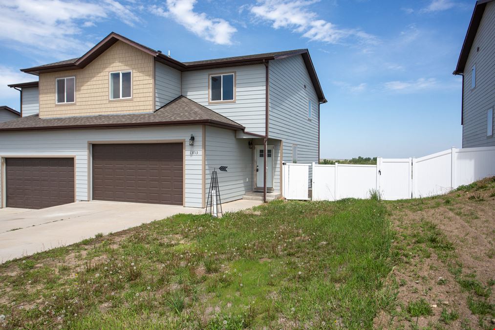 13713 Kristina St