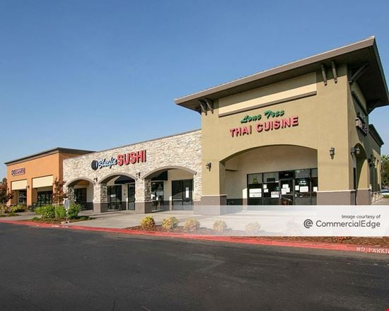 Lone Tree Plaza