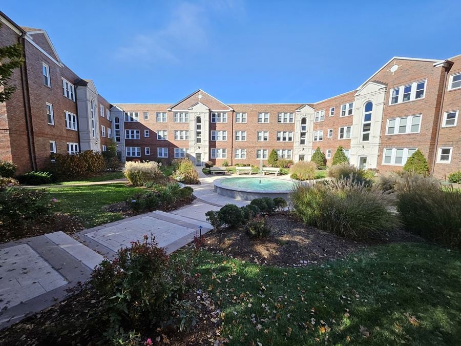 Fountain View Condos on Kingsbury in Clayton - 7 Unit SFR For Sale