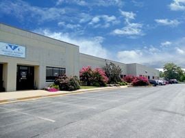 Airport Business Center | Building 243