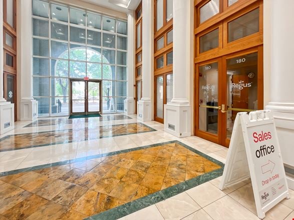 Regus - Gainesville - East University Avenue