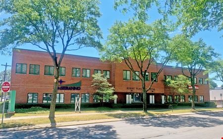 Photo of commercial space at 18720 Mack Ave in Grosse Pointe Farms
