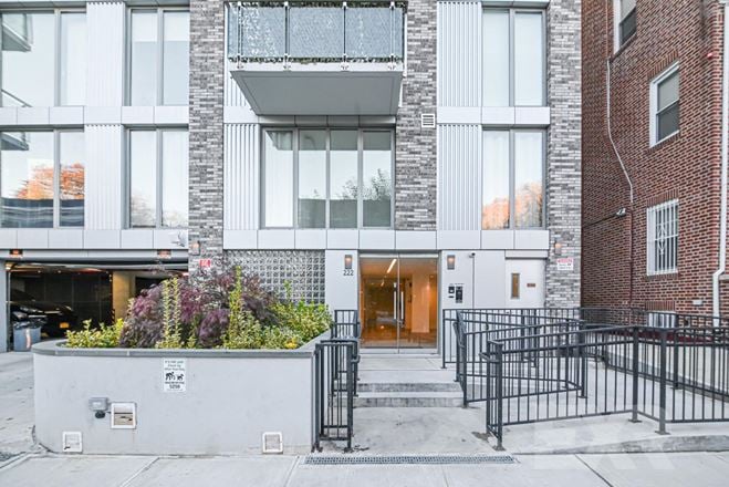 New Community Facility Retail Space (PROSPECT PARK!)