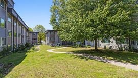 Element on Main | 118 Units with Value Add Upside | 0.7 Miles to University of Illinois Urbana-Champaign
