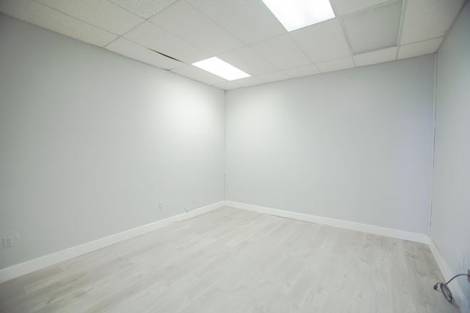 Premier Standalone Office/Retail Opportunity