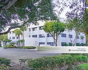 1800 NW Corporate Blvd