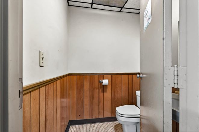 123 S Main St, Athol