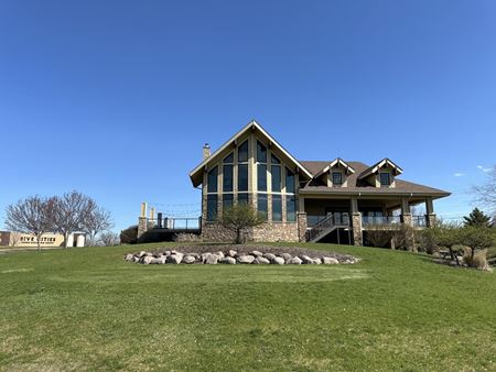 Photo of commercial space at 3851 Forest Grove Rd in Le Claire