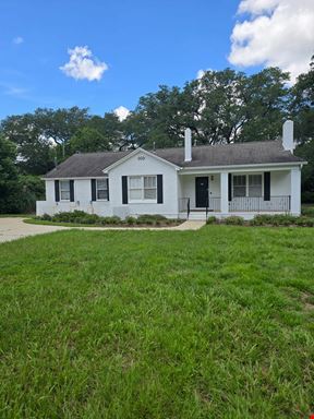1934 Dellwood Dr
