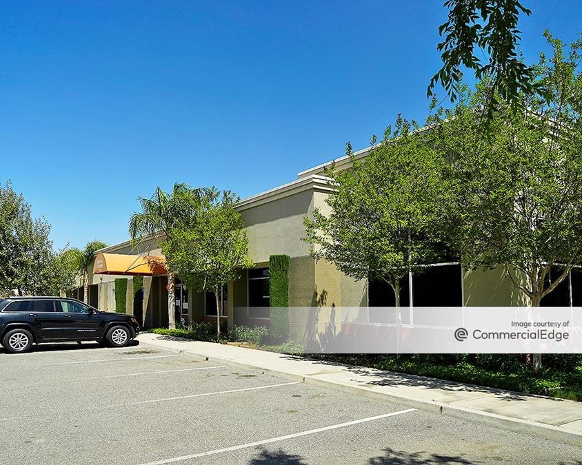 5000 Commerce Drive, Bakersfield Office Space For Lease