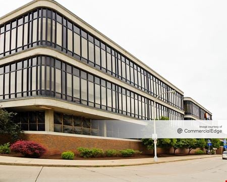 Commercial space for Rent at 100 South Commons in Pittsburgh