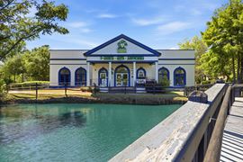 Income Producing Office Building -2610551