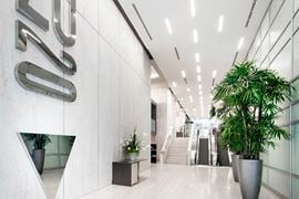 2020 Boulevard Robert-Bourassa