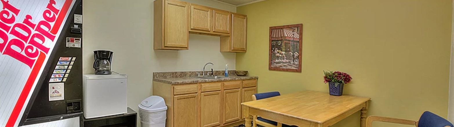Absolute Offices - Uptown Suites