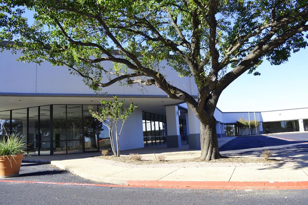 5555 Rufe Snow 5555 Rufe Snow Drive, North Richland Hills, TEXAS