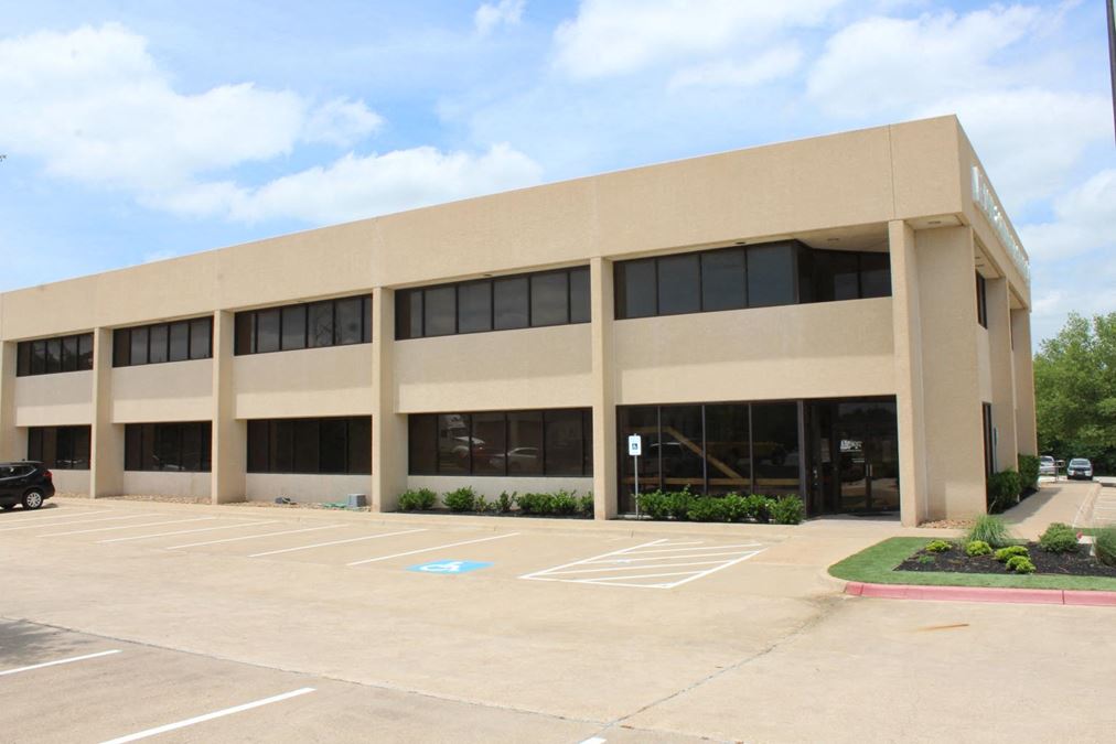 1009 North Earl Rudder Freeway