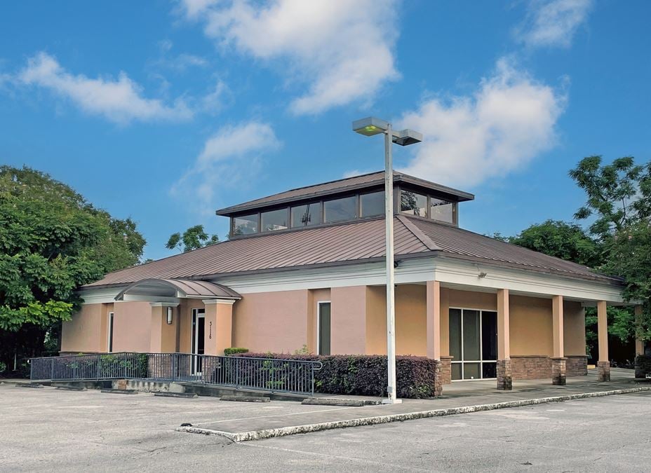 Zellwood Commercial Building & Adjacent Lot